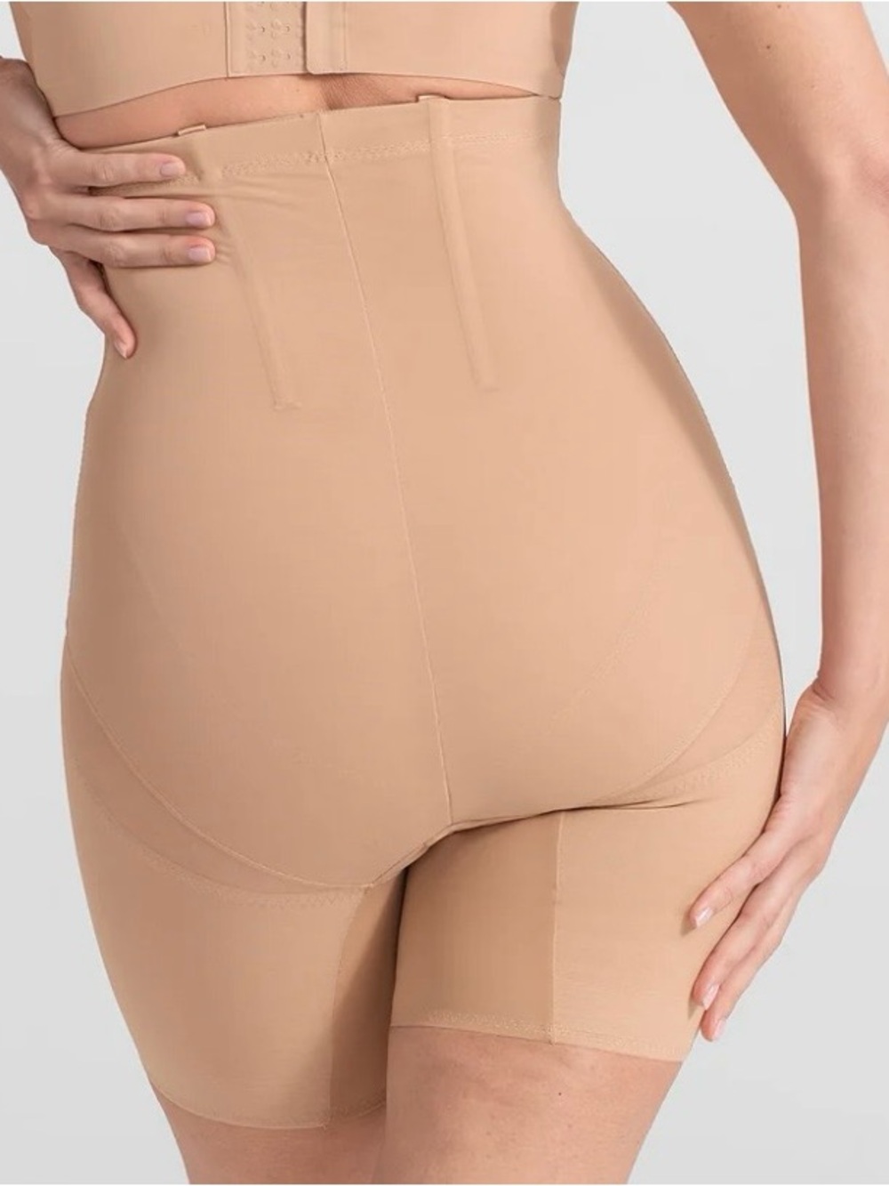 NWT Honeylove SuperPower Short in Nude Sand color - Picture 2 of 8